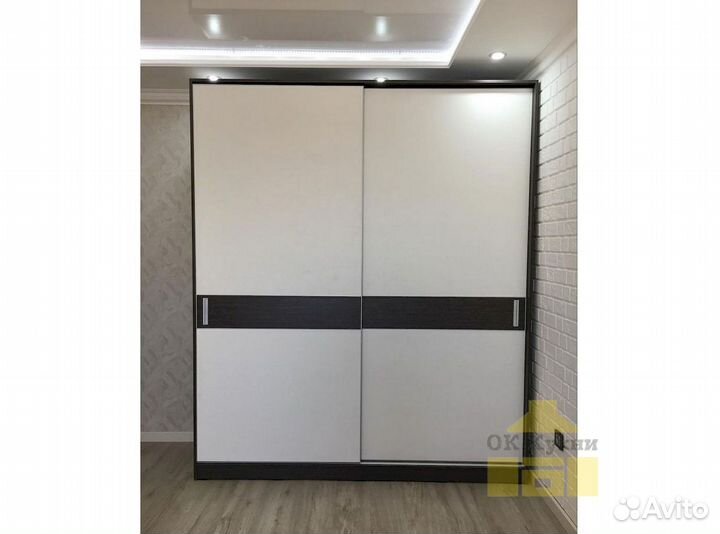 Шкаф в комнату