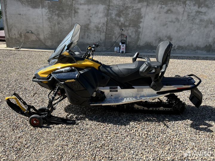 BRP SKI-DOO Grand Touring 900 ACE 2023 год