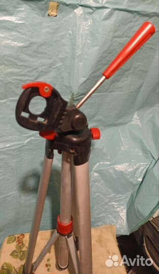 Штатив для лазерного уровня