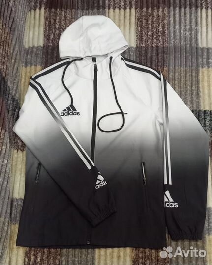 Спортивный костюм adidas