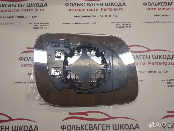Стекло зеркала правое VW Touareg 02-06 7L6857522A