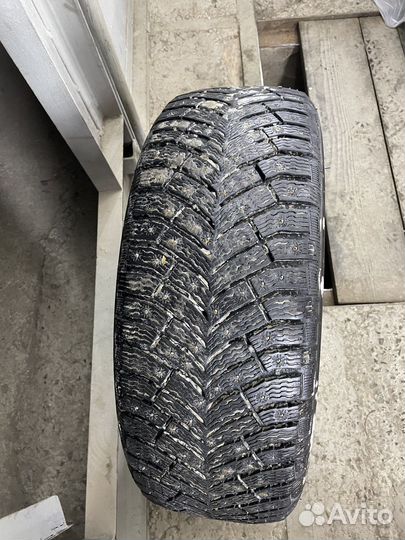 Michelin X-Ice North 4 225/55 R18 102T