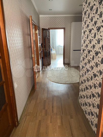 3-к. квартира, 81 м², 3/4 эт.