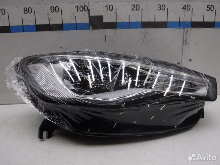 Фара правая на Audi A6
