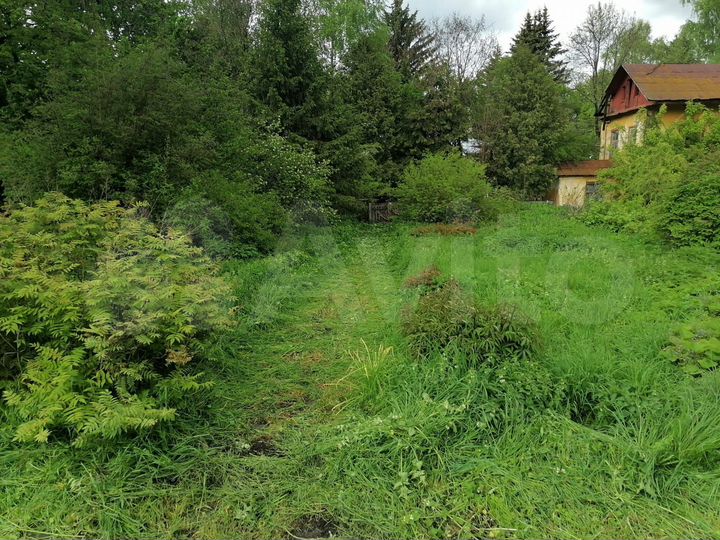 Дом 24,6 м² на участке 10 сот.