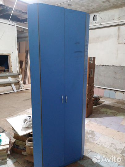 Угловой шкаф