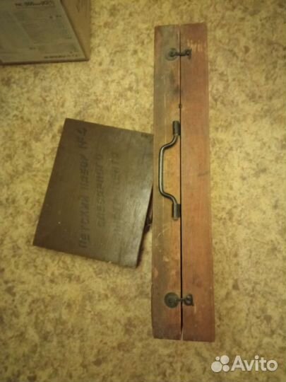 Кувалда,плитка настенная декоративная