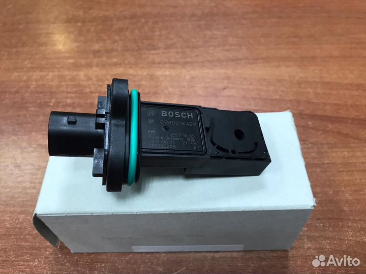 Датчик массового расхода воздуха Ope Astra J