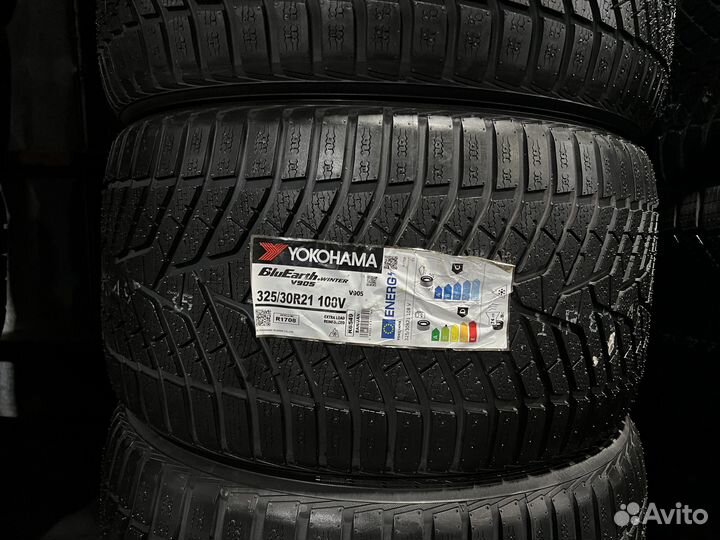 Yokohama BluEarth Winter V905 285/35 R21 и 325/30 R21 102V