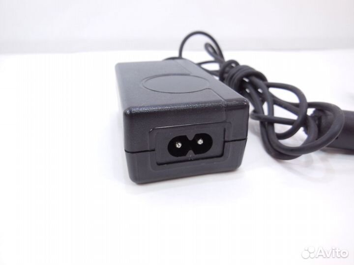 Блок питания JPW118KA0500N54 DC 5V, 3000mA