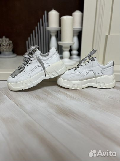 Летит кроссовки