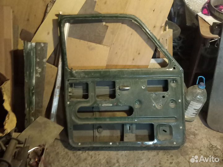 Дверь водительская на ниву 21213