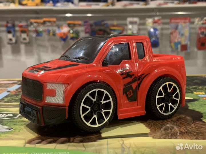 Машинка на батарейках свет/звук