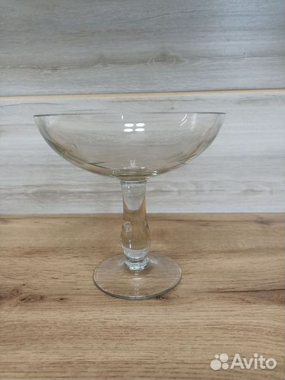 Конфетница с крышкой цветное стекло СССР