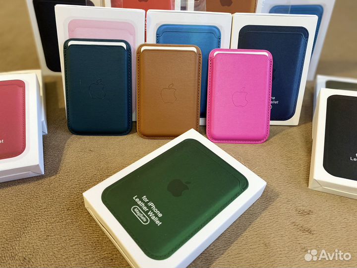 Картхолдер Apple MagSafe Wallet Leather