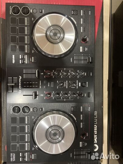 Dj контролер Pioneer DDJ-SB3