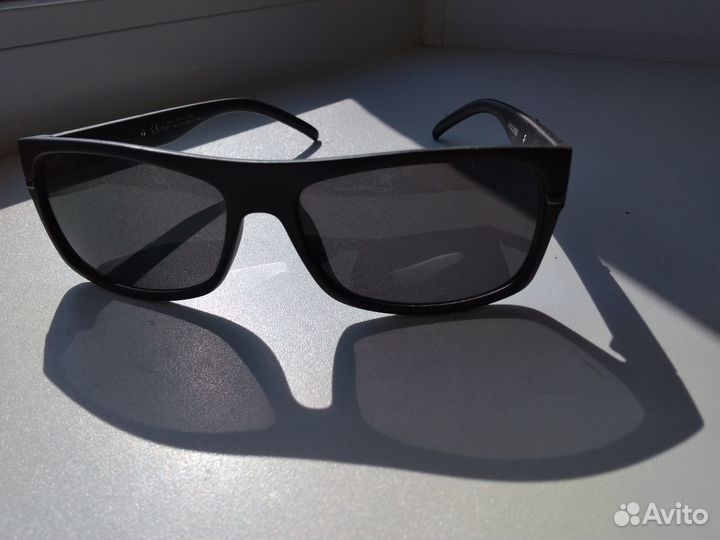 Солнцезащитные очки подростковые