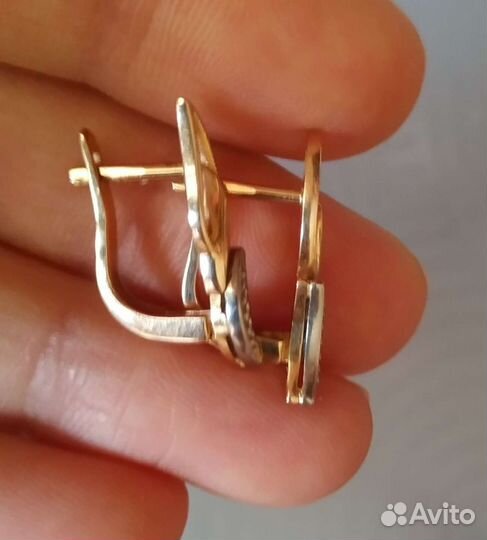 Золотые серьги