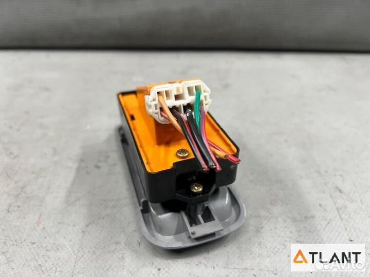 Пульт стеклоподъемника передняя правая mazda bongo