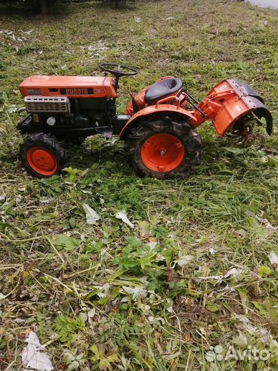 Мини-трактор Kubota B7000, 1990