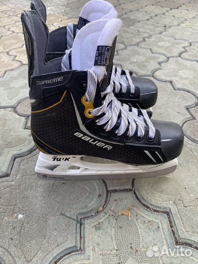 Коньки хоккейные