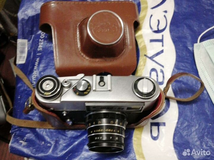 Старинный фотоаппарат