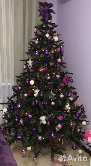 Ёлка 210 с украшениями