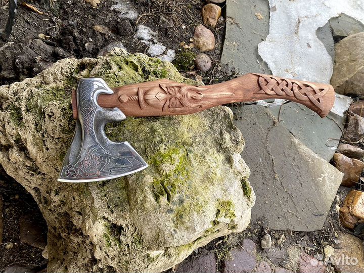 Топор ручной работы