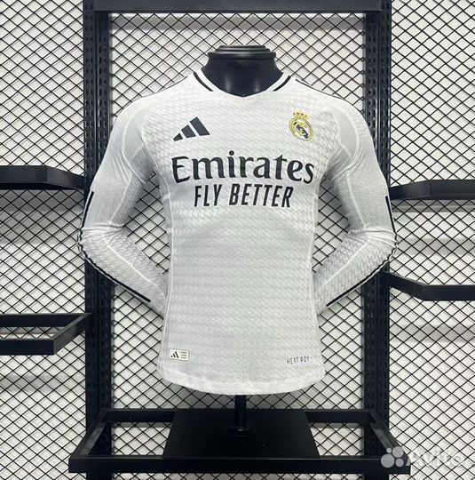 Игровая футбольная форма Real Madrid 24/25