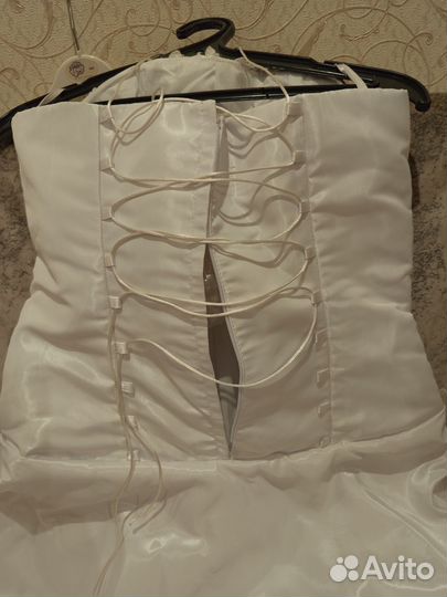 Свадебное платье 46 48 бу