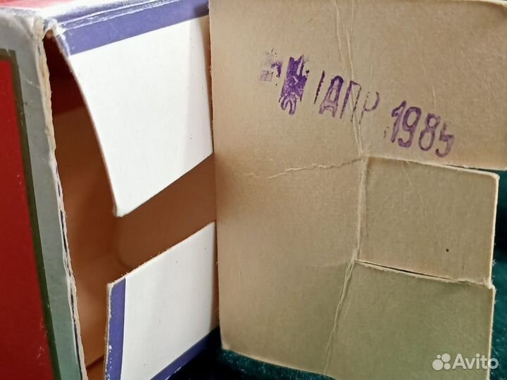 Модель 1:43 Газ-13 