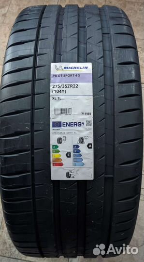 Michelin Pilot Sport 4 S 315/30 R22
