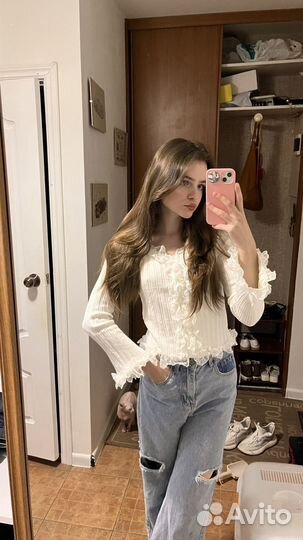 Кофта с кружевом