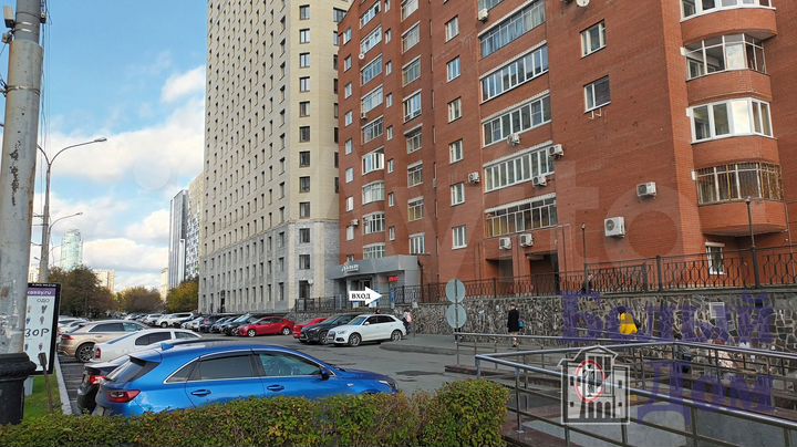 Продам торговое помещение, 92 м²