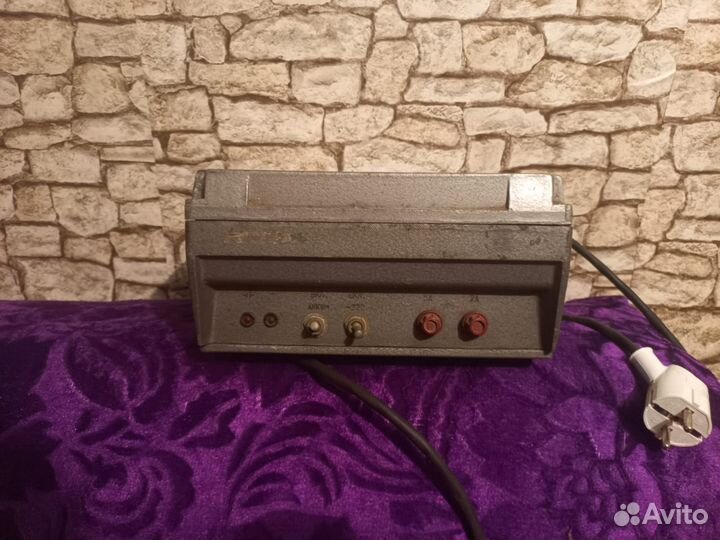 Блоки питания 13.8в