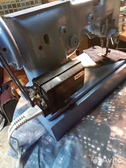 Швейная машина 26 класса Зиг- Заг