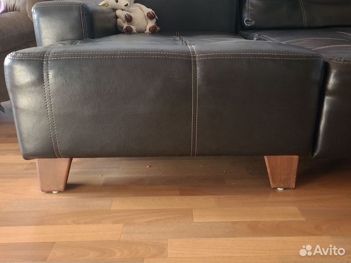 Большой угловой диван бу