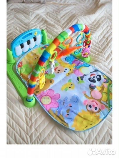 Развивающий коврик с пианино