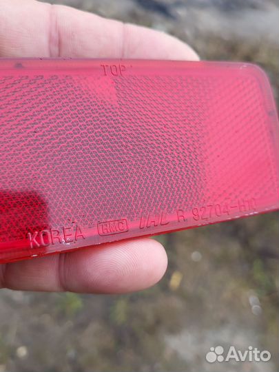 01-04 Таракан катафот задний правый Terracan