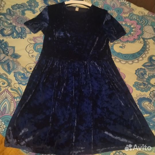 Платье бархатное