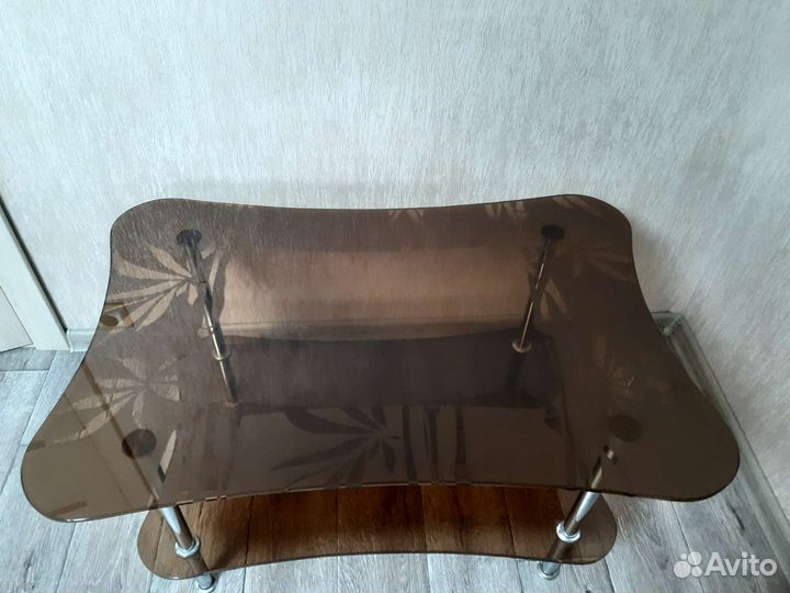 Журнальный стол