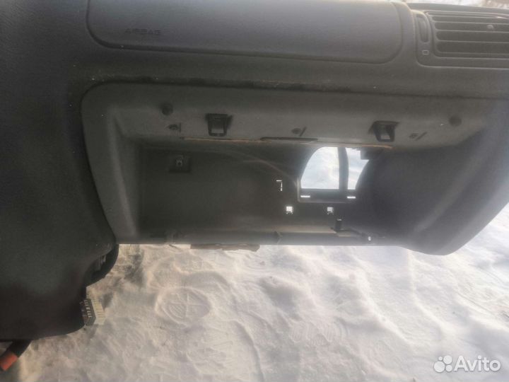 Торпеда(щиток приборов) Peugeot 406