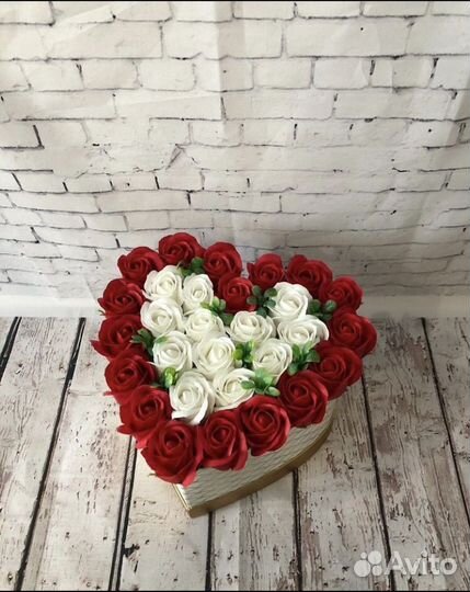 Сердце из мыльных роз