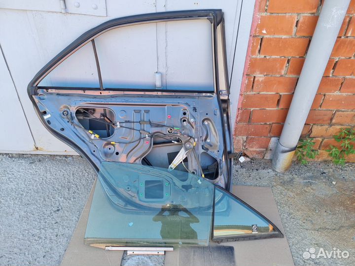 Двери от toyota Камри