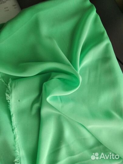 Отрезы ткани и трикотажа