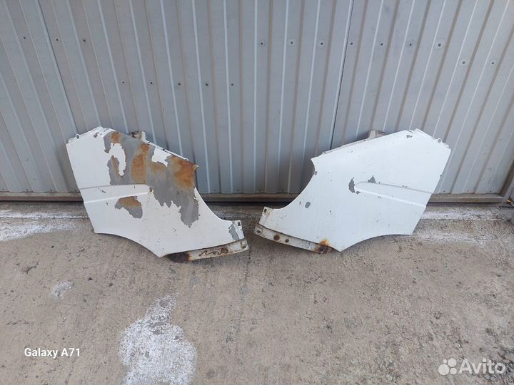 Крыло переднее газель