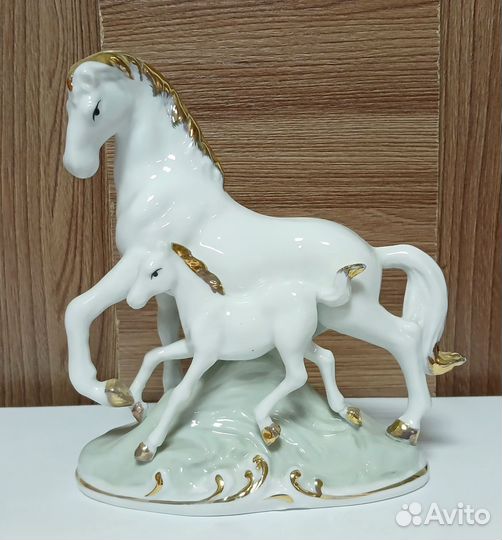 Фарфоровые статуэтки