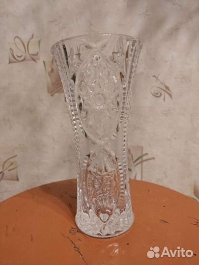 Хрустальная ваза
