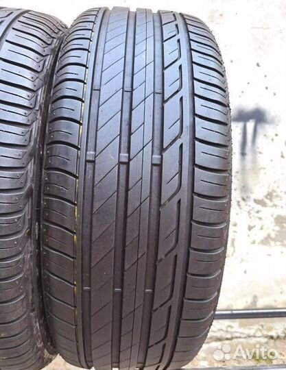 Bridgestone Turanza T001 215/55 R17 94V