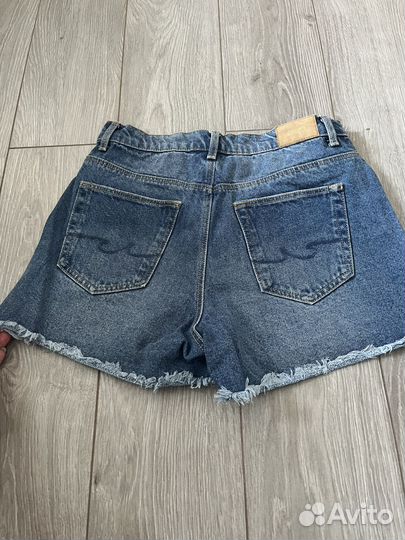 Джинсовые шорты colins